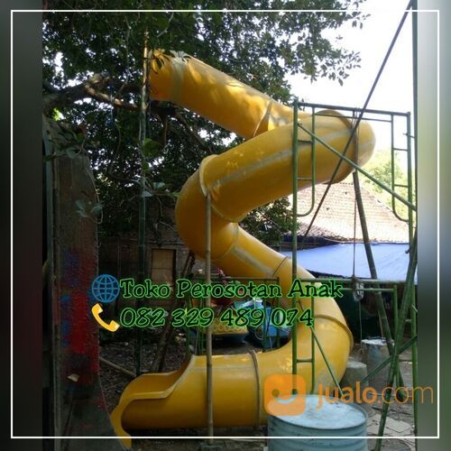 pusat pembuatan perosotan waterboom untuk mainan anak kolam renang
