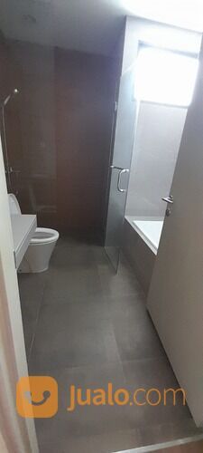 Rumah siap huni luas 10x14 140m2 type 4KT Cluster Maninjau Asya JGC Jakarta garden city