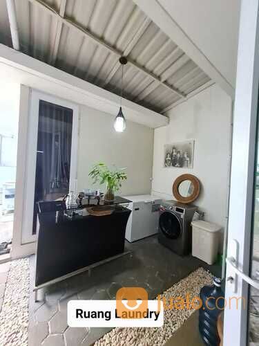 Rumah Cantik Siap Huni Di Perumahan Graha Estetika di Kota Semarang