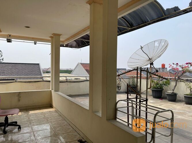 Rumah Kos-Kosan 3 Lantai di Boulevard Hijau, Harapan Indah Bekasi