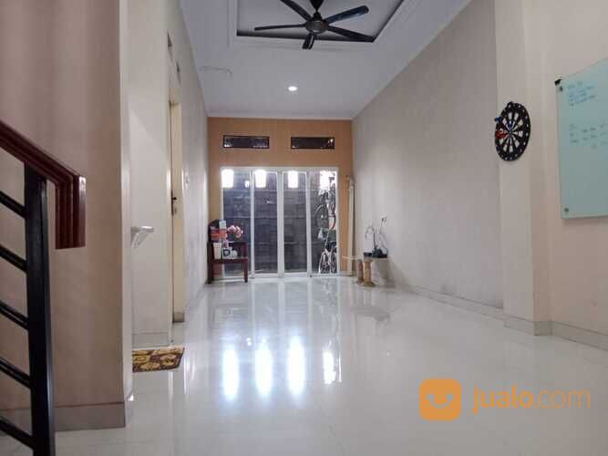Rumah di Pulogebang Kirana Jakarta Timur