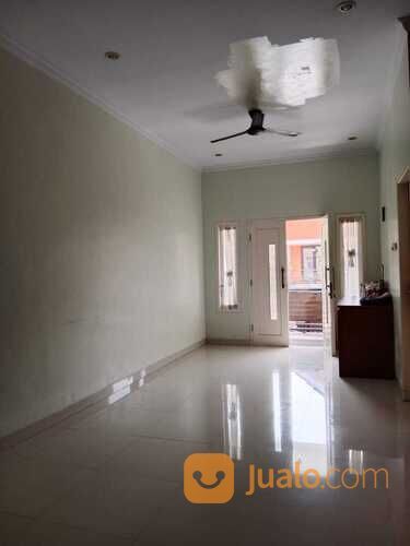Rumah di Pulogebang Kirana Jakarta Timur