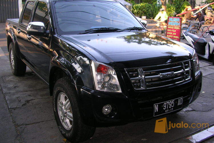 Isuzu D Max 4 WD Double Cabin 2010 RODEO Hitam Metalik Isuzu D Max 4 WD Double Cabin 2010 RODEO Hitam Metalik