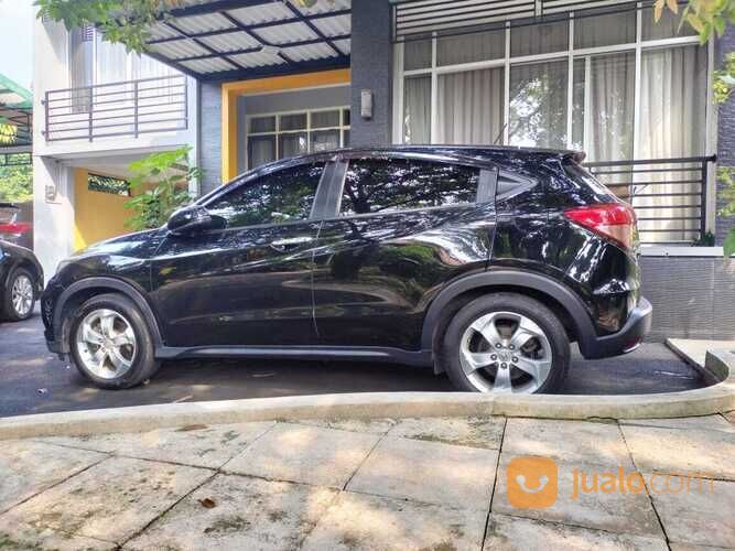 Honda HRV 2016 type E Mulus Terawat di Kota Jakarta Barat DKI