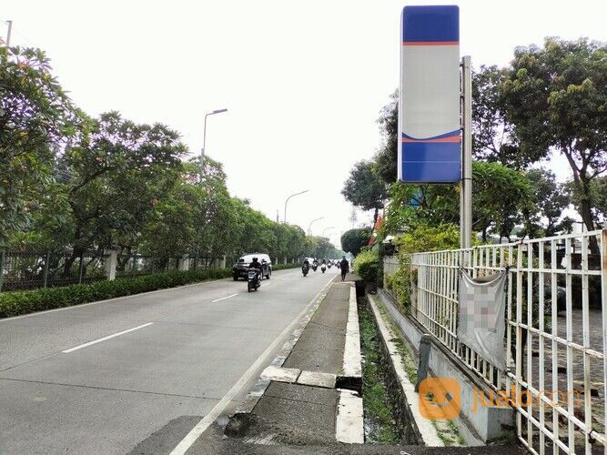 Gedung Kantor Strategis di Lenteng Agung Kota Jakarta Selatan