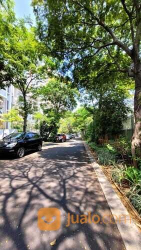 Rumah mewah 3lantai di Sherwood Residence Kelapa Gading Komplek Perumahan exclusive