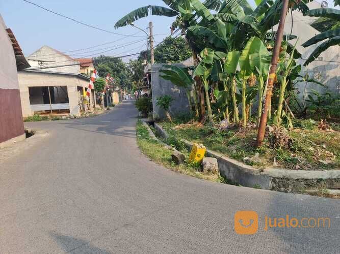 Rumah Mewah di kawasan Graha Raya Bintaro, Anti Banjir, Super Strategis