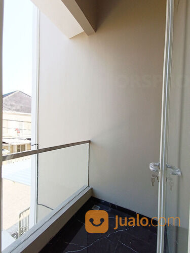 New House Manyar Kerta Adi, 5 Menit Ke Galaxy Mall, 3 Menit Ke ITS