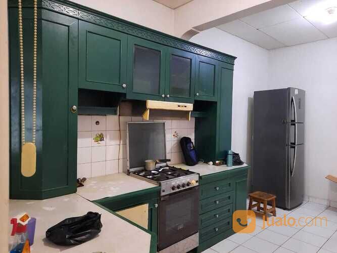 Rumah 2 lantai luas 150m2 type 3KT di Pancoran Jakarta Selatan