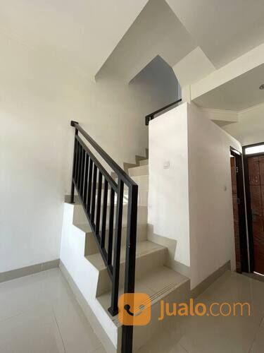 Rumah Strategis Bandung Barat Dekat Kantor Samsat Cimareme