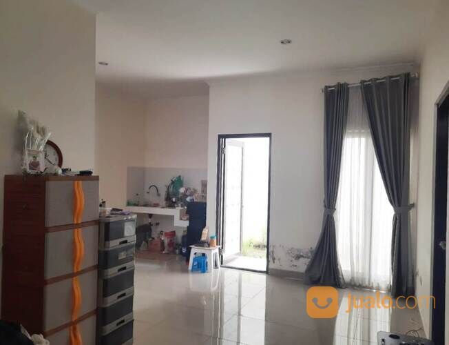 Rumah 2 lantai luas 112m2 Type 4KT, Perumahan Grahayana Karawang Barat