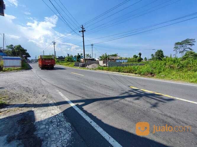 Tanah Tepi Jalan Raya Kalasan, Sleman, Yogyakarta. Dekat SPBU Kalasan