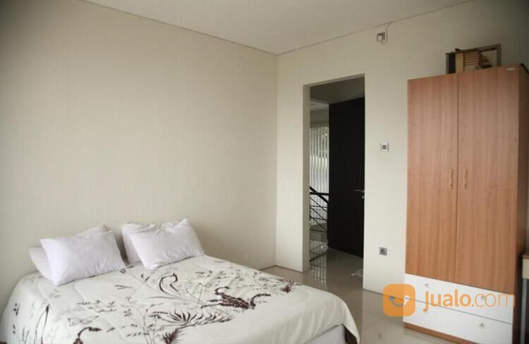RUMAH MEWAH CLUSTER GREEN HILL DAGO CIUMBULEUIT