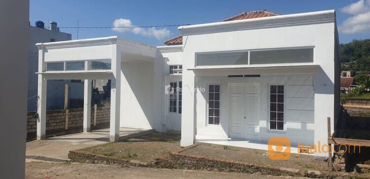 Rumah di Royal Dago Residence Sumedang