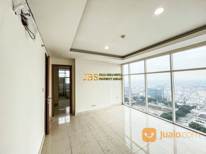 Penthouse Hook The Reiz Condo Jalan Tembakau Deli