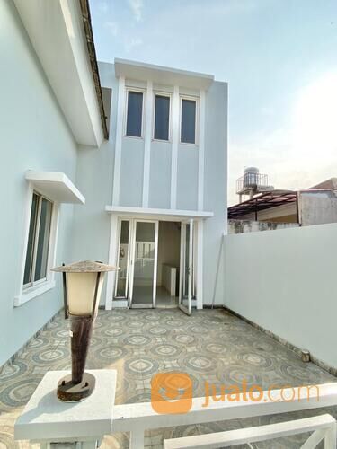 Rumah Cluster Aquamarine Phg Summarecon Serpong