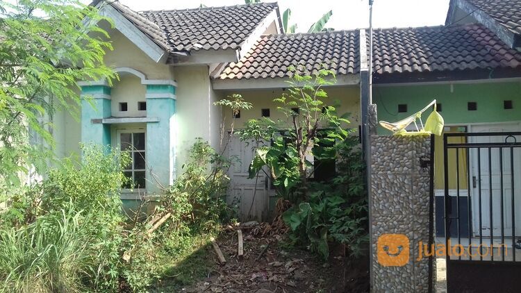 Rumah di perumahan puri Hesti insani