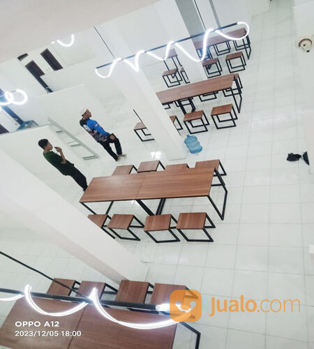 Foodcourt di Jl. Cimareme Batujajar Dekat Pabrik, Perumahan, Samsat Bandung Barat