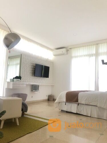 Villa Amarta, Belakang Hotel Amarta Hills, Batu