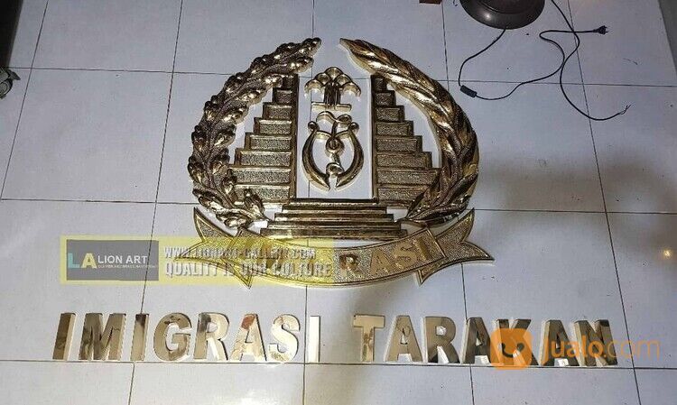 Kerajinan Logo Imigrasi Kuningan