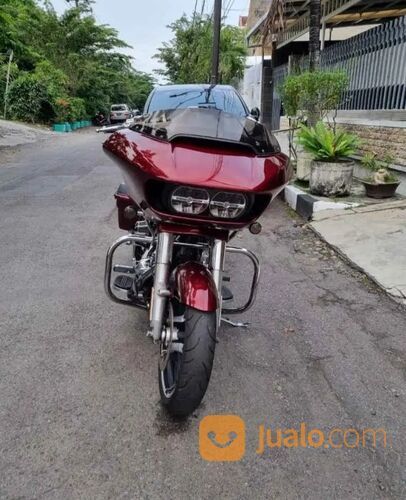 Harley Davidson Road Glide 2017 spesial M8 Vin