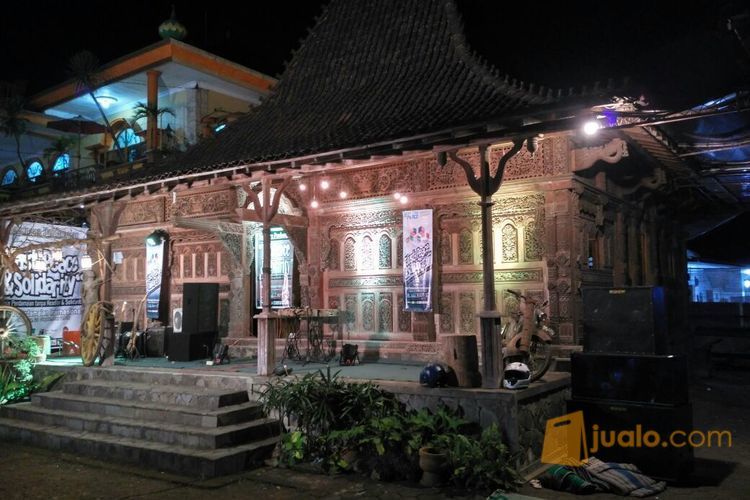  Rumah  kayu  ukir jepara  Kab Jepara  Jualo