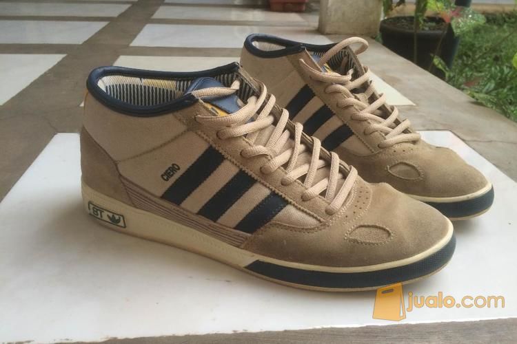 adidas ciero mid st