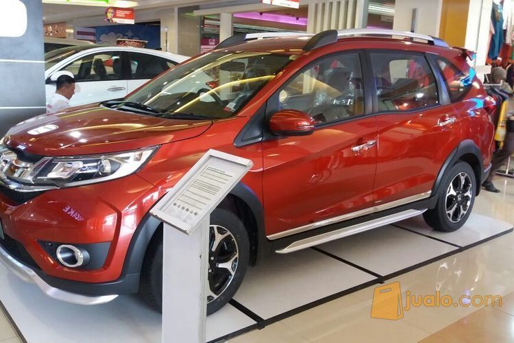  Honda  BRV  E CVT dp rendah cash dan mobil  honda  baru  di 