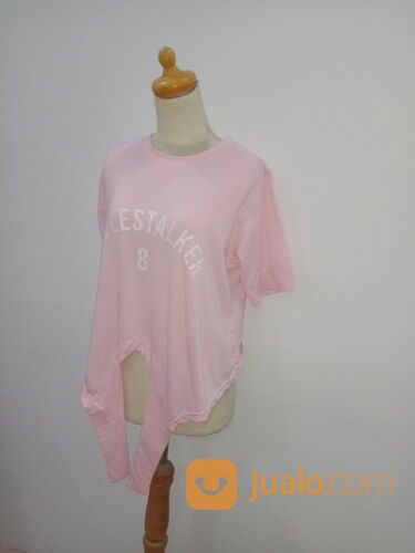 Kaos Wanita Crop Bertali Bawah Preloved