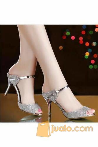 sepatu high heels