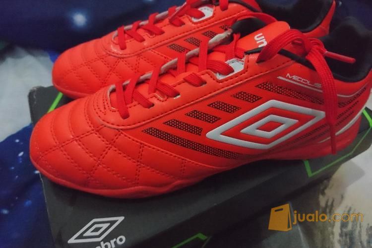  Sepatu  Futsal  Umbro  Medusae club ic Kab Sukabumi Jualo