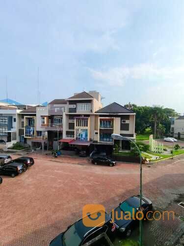 VILLA KOMPLEK GRAHA MANSION DI GRAHA METROPOLITAN MEDAN MURAH DAN DESIGN SUKA-SUKA