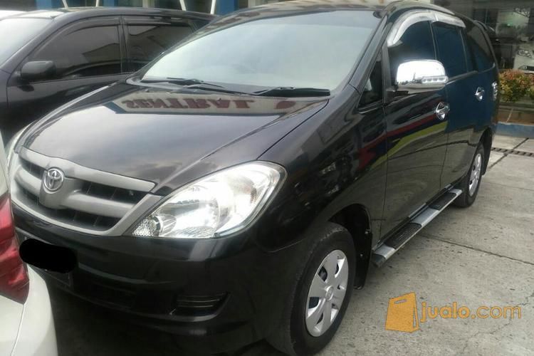 Toyota Kijang Innova  E 2 0 mt tahun 2005  Bekasi Jualo