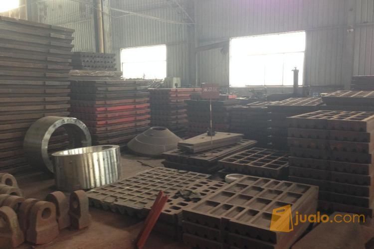 Jaw Plate spareparts jaw crusher 600x900