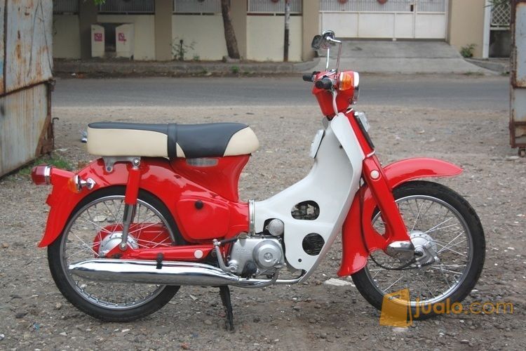  motor  honda  c70 warna merah Kab Tasikmalaya  Jualo