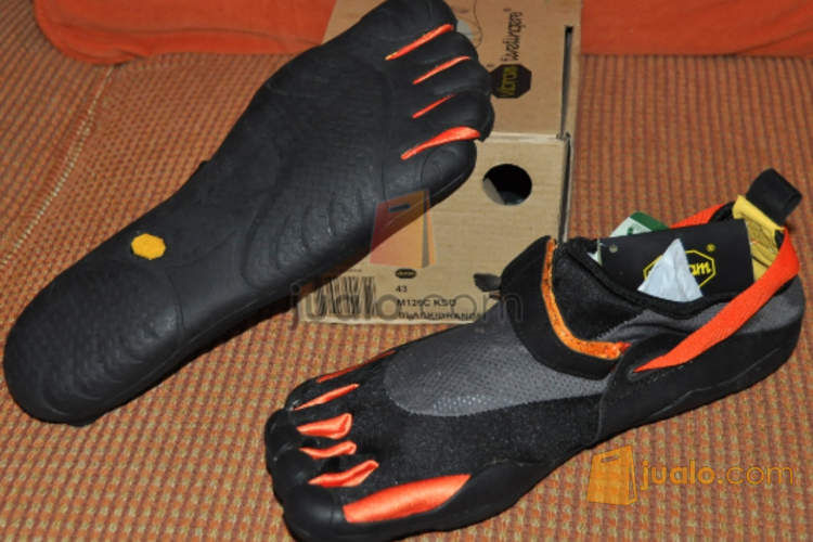 jual vibram five fingers