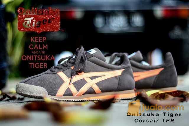 onitsuka tiger coklat