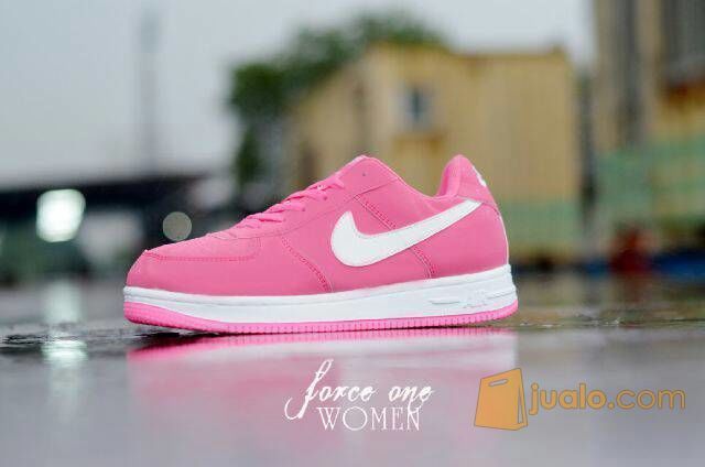 44+ Sepatu Sneakers Wanita Nike Putih Pictures