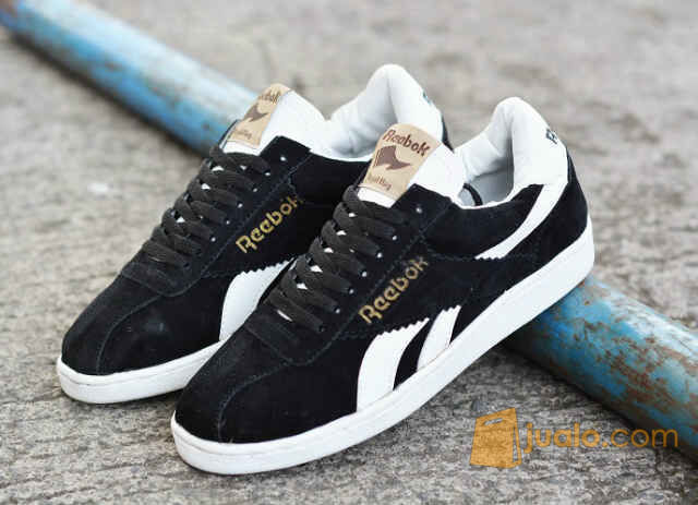 sepatu reebok casual