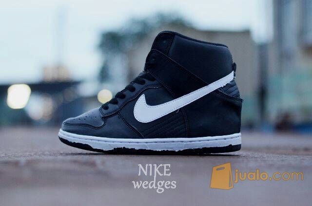 sepatu nike wedges