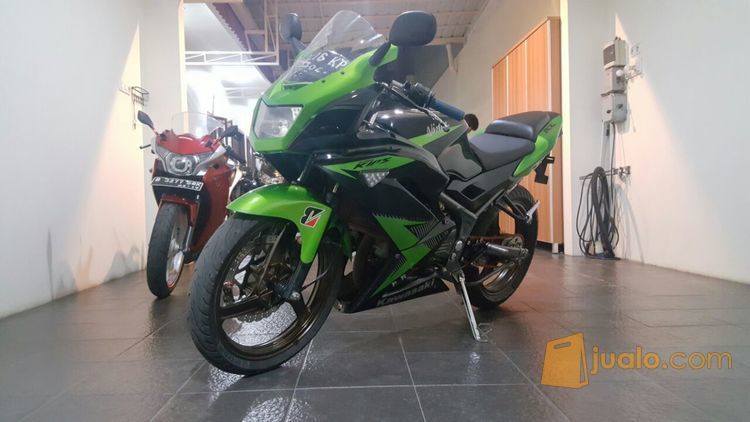 ninja 150rr 2014 hijau menggoda,mesin halus,body mulus,mantap!!