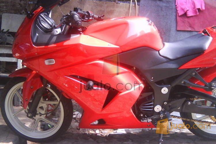  bengkel cat motor  kawasaki ninja dan MOGE Jakarta 