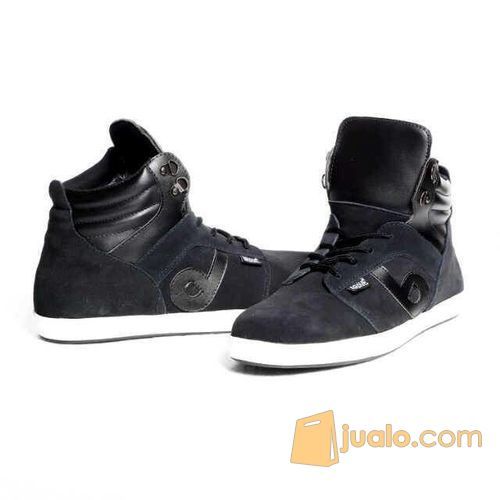 sepatu skate casual bot hitam pria