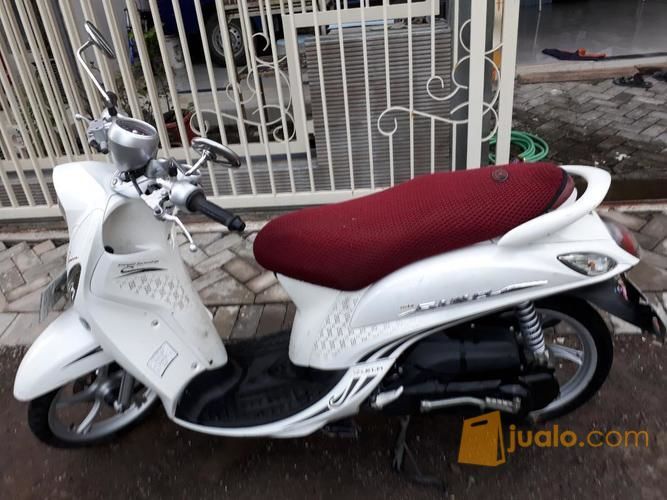  Dijual  sepeda motor  yamaha  fino  putih murah Kab 