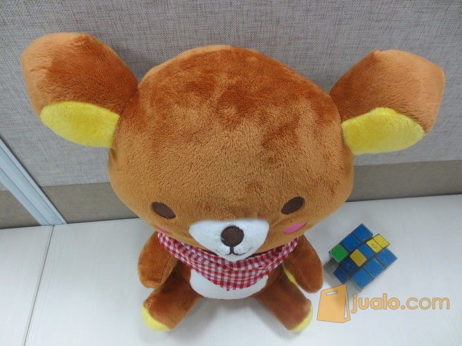 Boneka mainan anak karakter / tokoh fiksi beruang animasi Jepang RILAKUMA 1 ukuran M syal kotak kotak SNI