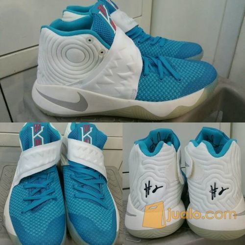 kyrie irving sepatu