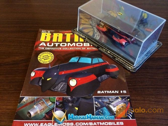 Batman Automobilia Magazine #9 & 1:43 DieCast DC Comics Batmobile #5