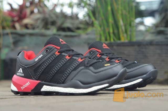 harga adidas terrex boost original