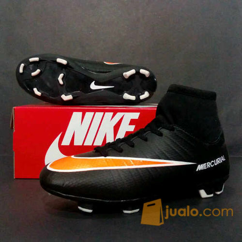 sepatu bola nike mercurial