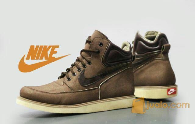 SALE SEPATU BOOT KULIT PRIA SUPER BAGUS NIKE SB BOOT SALE SEPATU BOOT KULIT PRIA SUPER BAGUS NIKE SB BOOT
